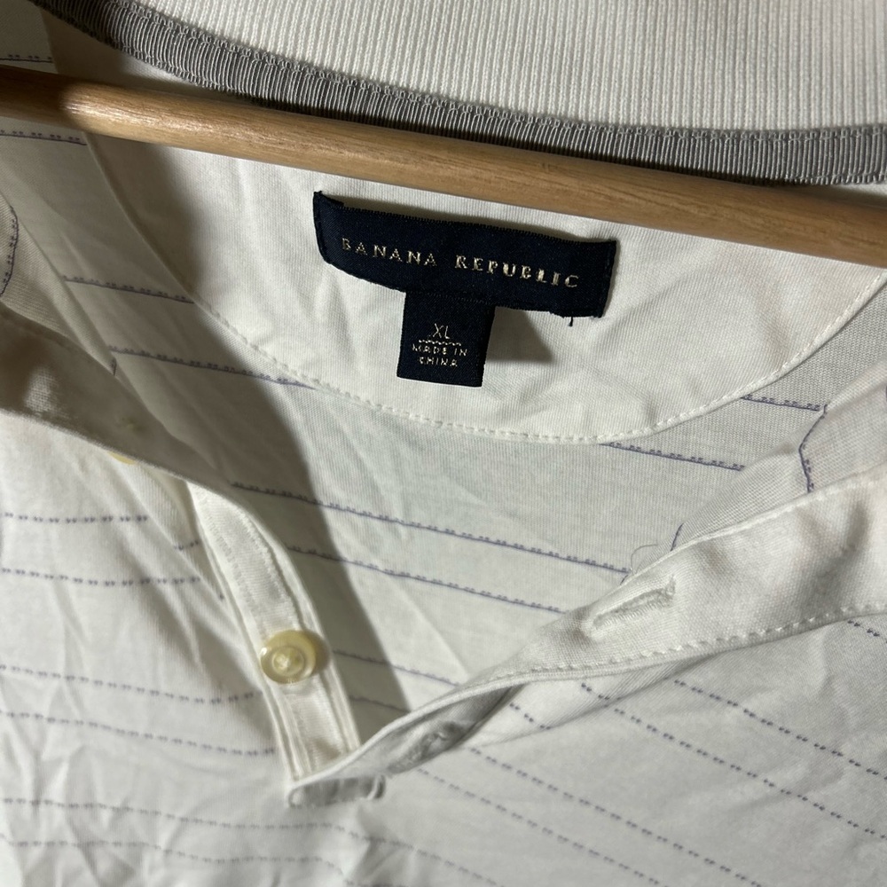 Banana Republic Women’s White with Lavender Stripes Polo, Short Sleeve Sz XL - Picture 2 of 6
